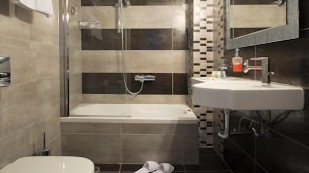 Photo of Bathroom in Diakofti