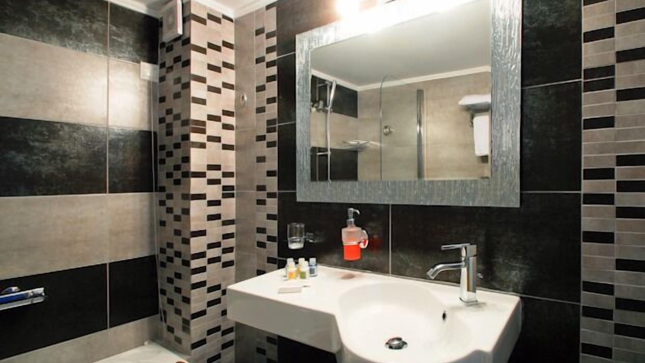 Photo of Bathroom in Diakofti