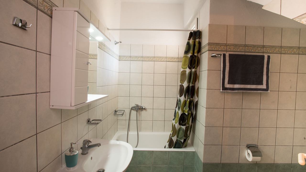 Photo of Bathroom in Ornos