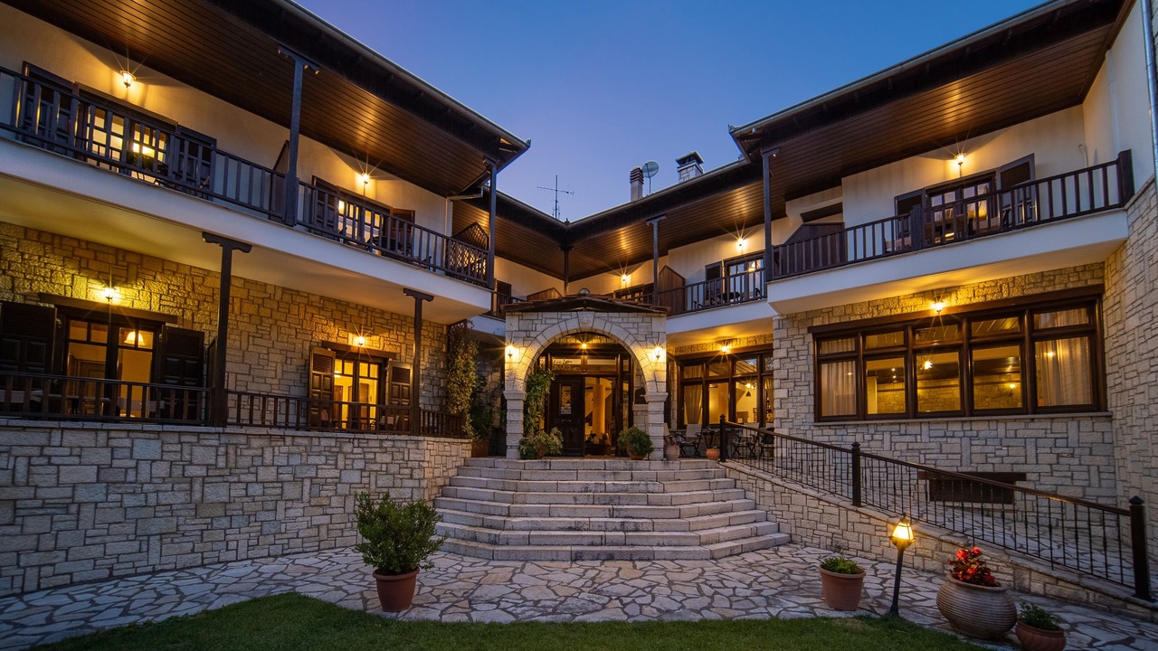 Photo of Buildings in Elati
