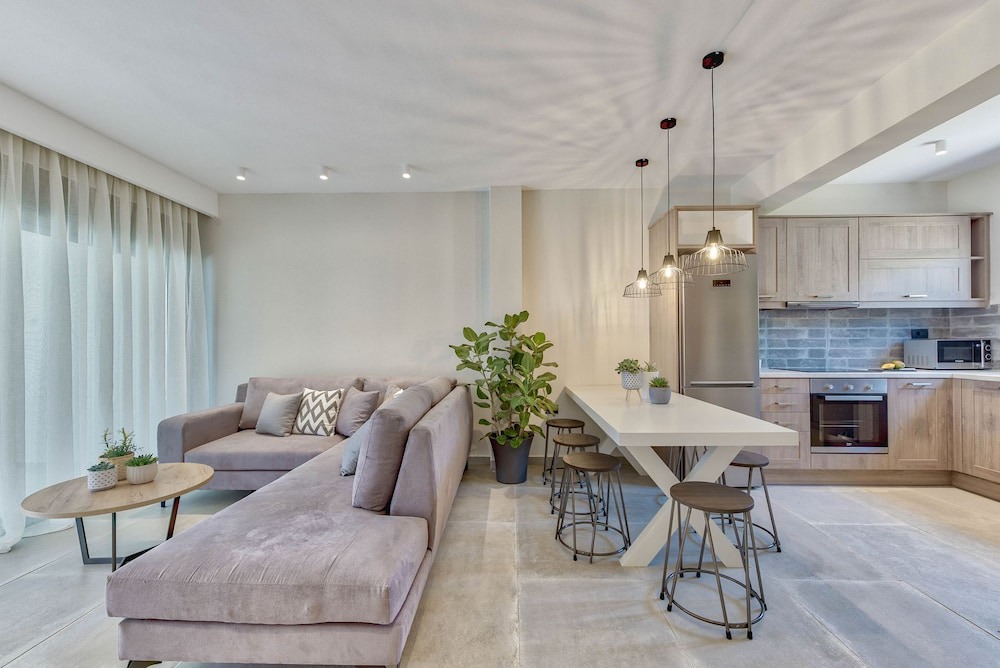 Photo of Livingroom in Amoudi