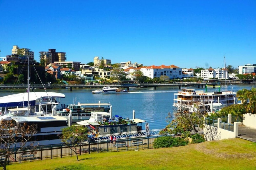 Photo of Others in Kangaroo Point