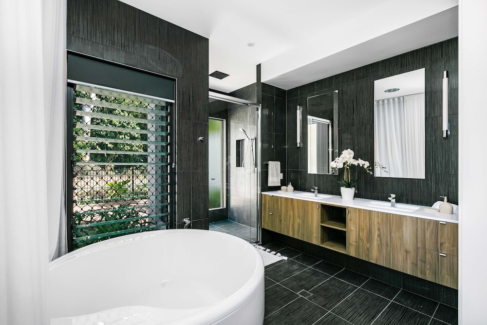 Photo of Bathroom in Palm Cove
