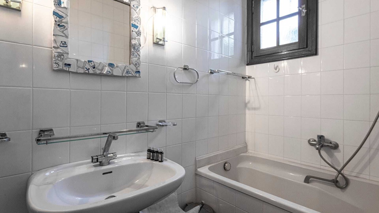 Photo of Bathroom in Kontos