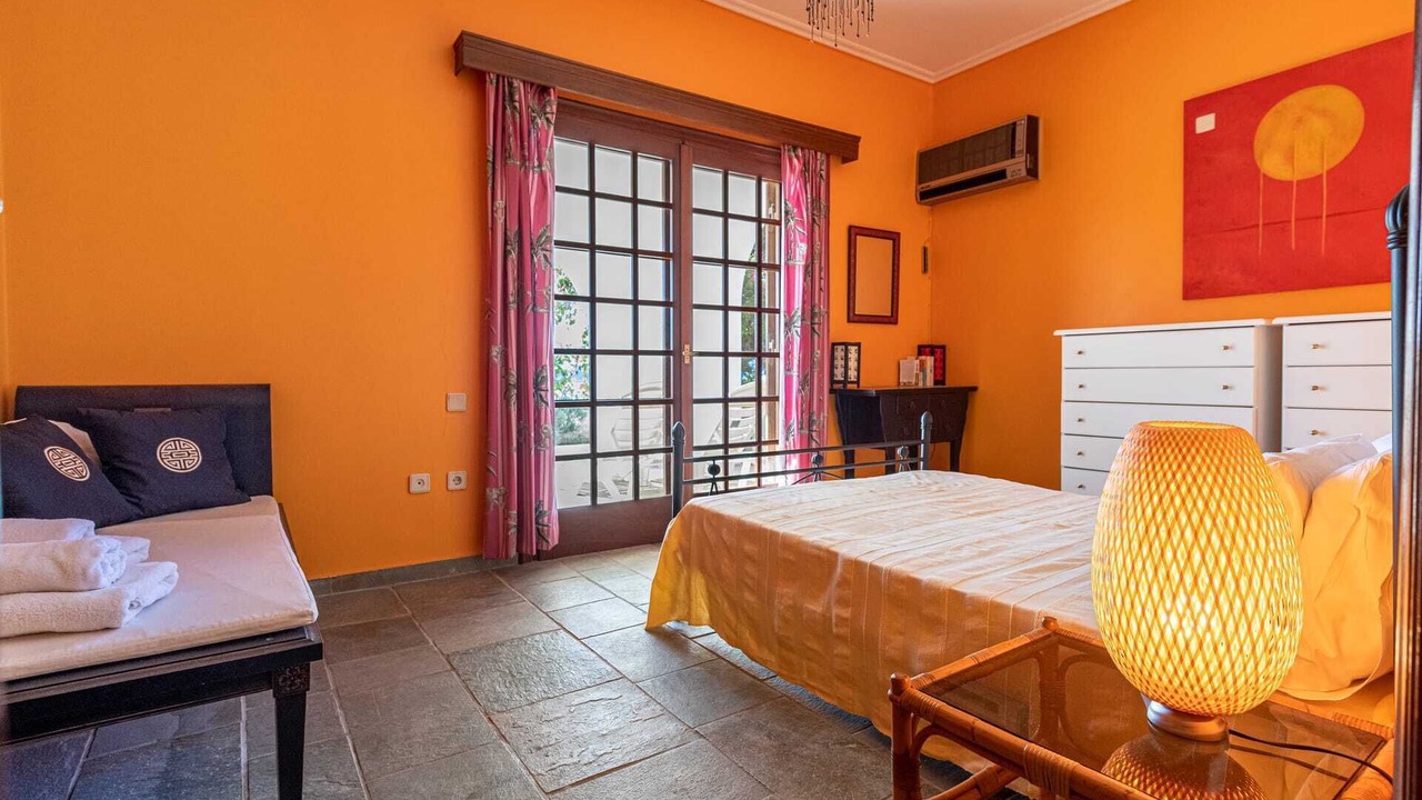 Photo of Bedroom in Kontos
