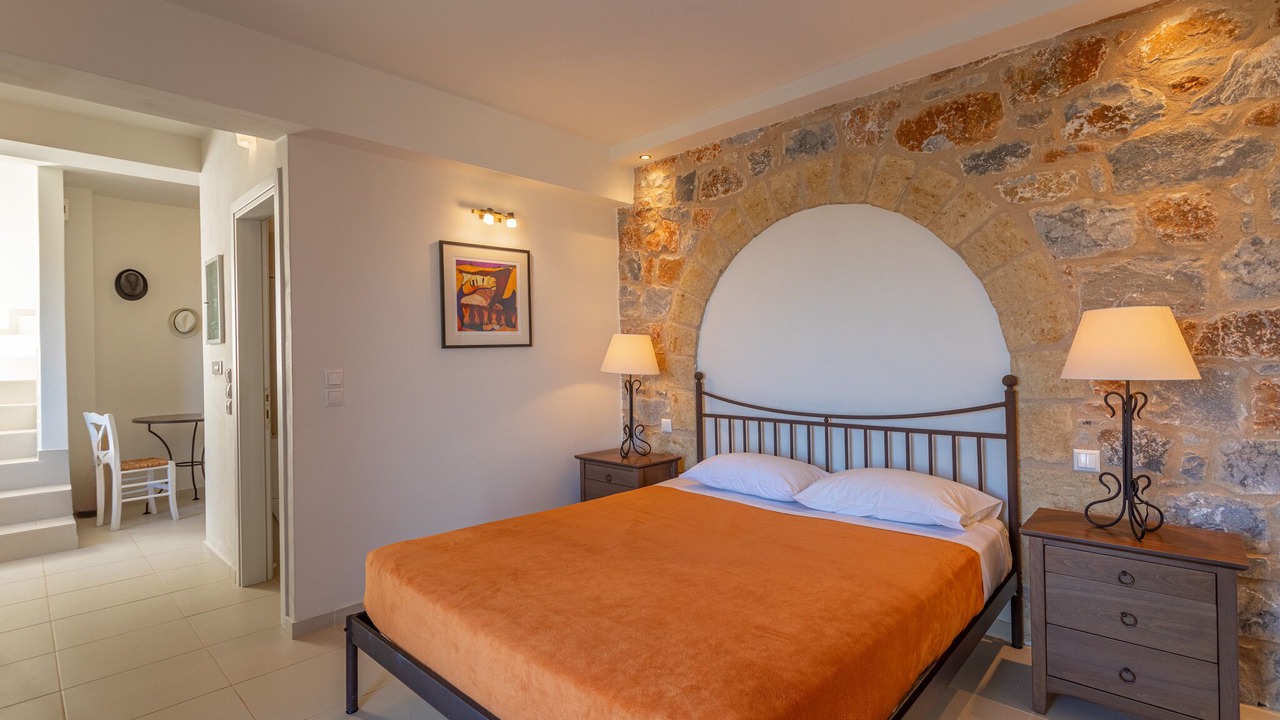 Photo of Bedroom in Lefktron