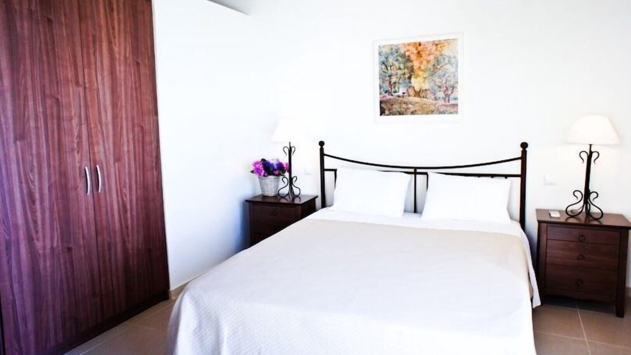 Photo of Bedroom in Lefktron