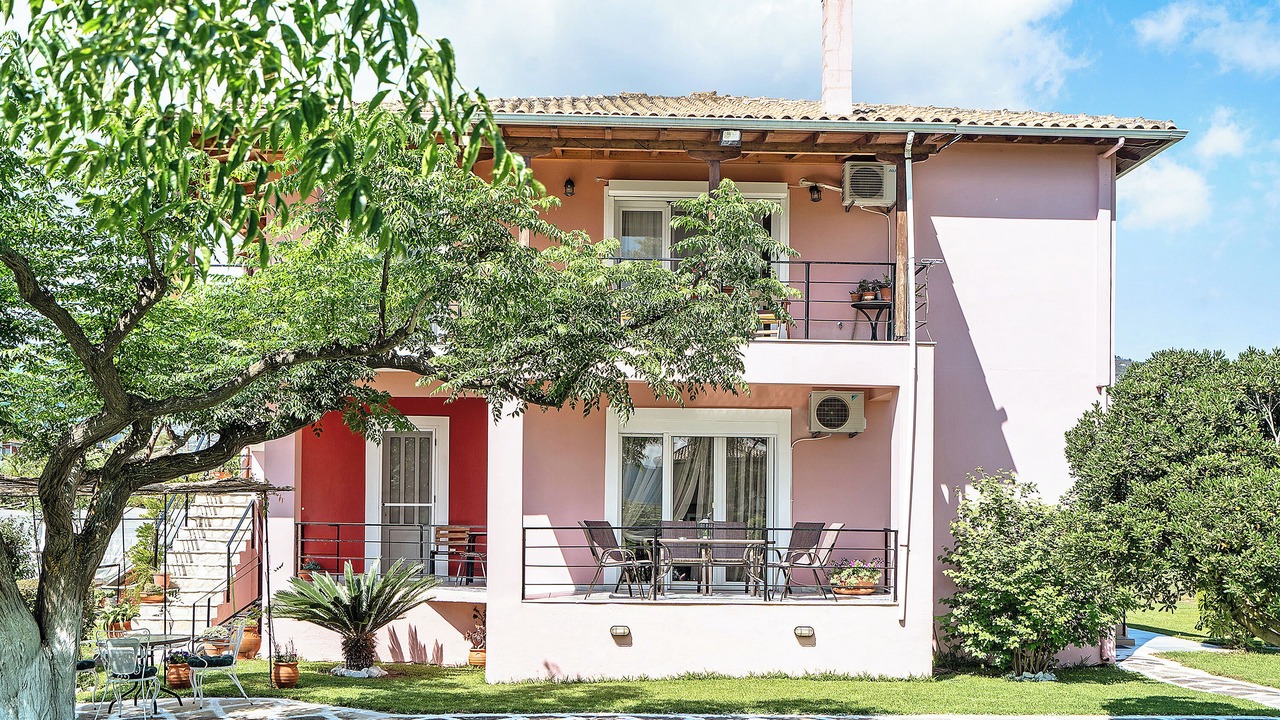 Photo of Outdoor in Lygia