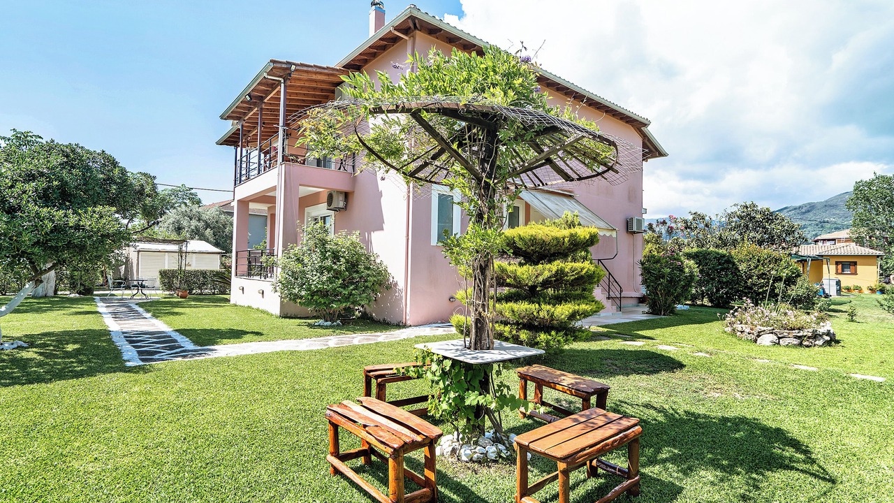 Photo of Outdoor in Lygia