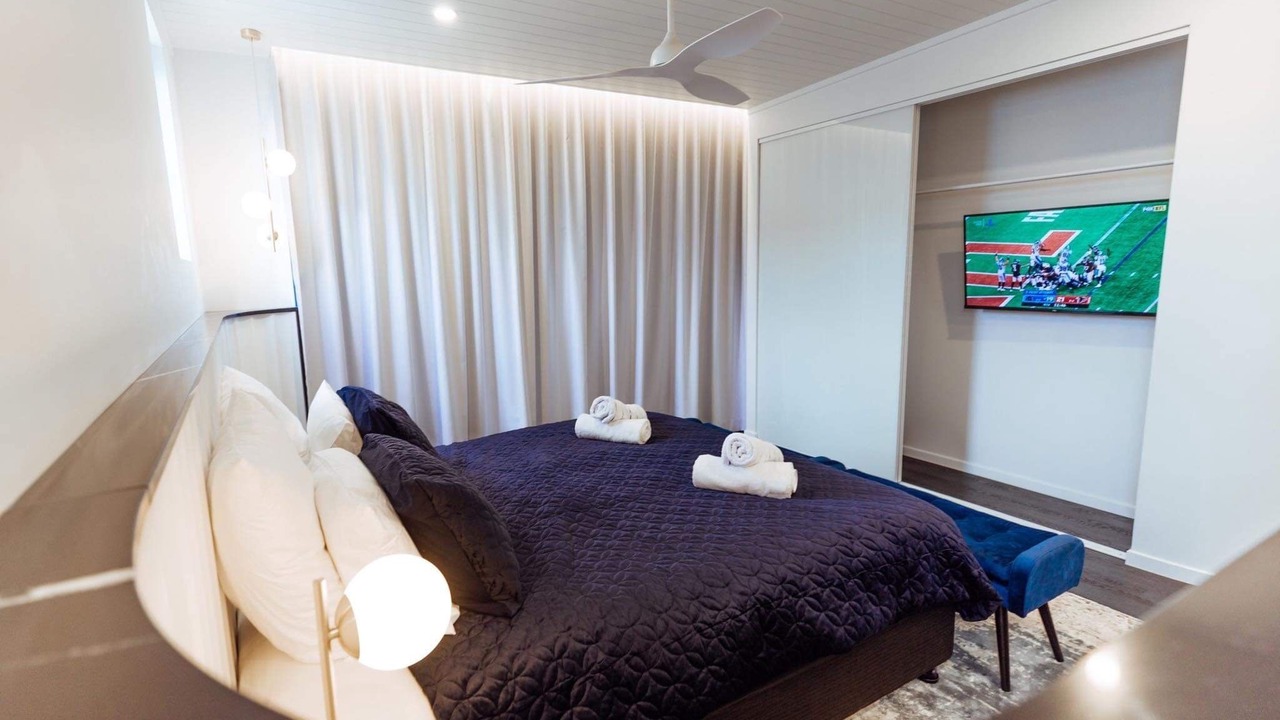 Photo of Bedroom in Nelly Bay