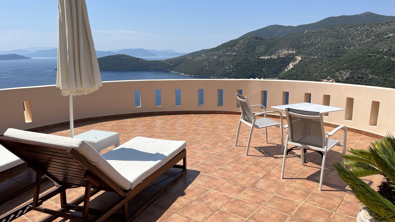 Photo of Patio Balcony in Mikros Gialos