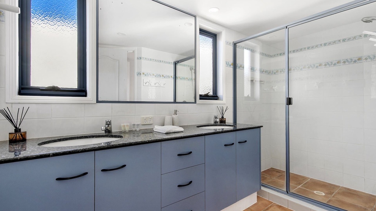 Photo of Bathroom in Mermaid Beach