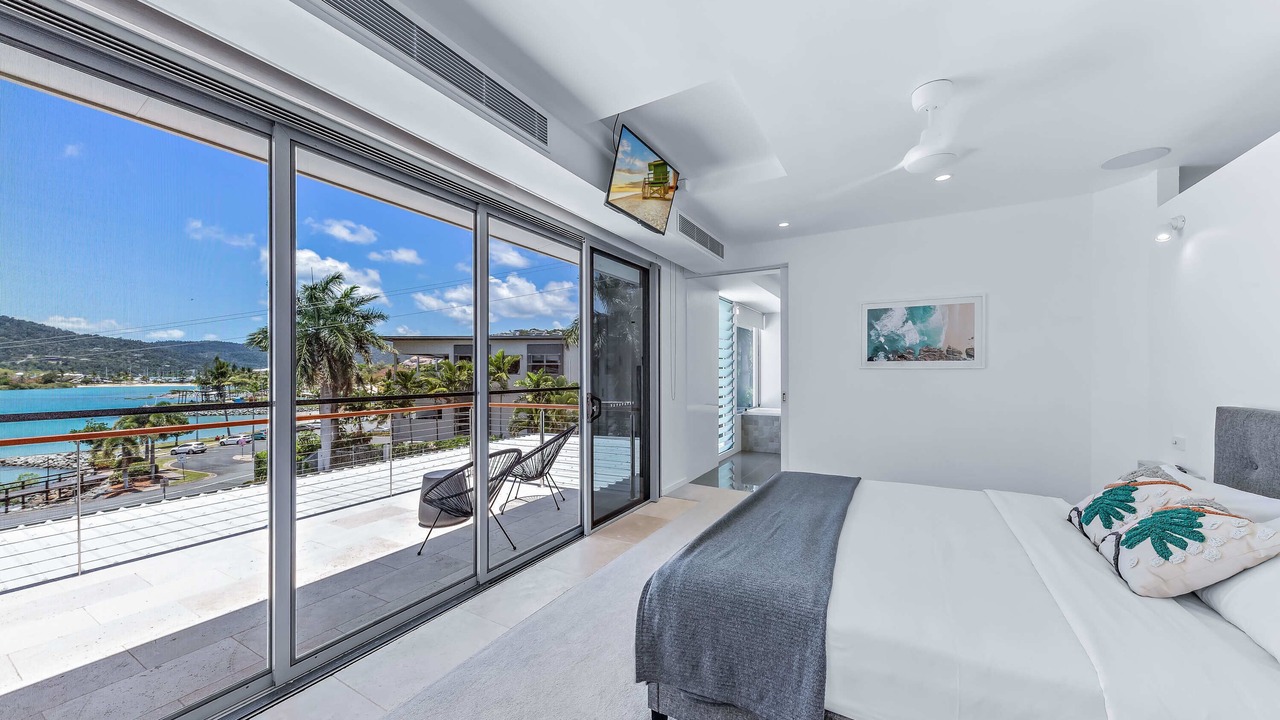 Photo of Bedroom in Airlie Beach