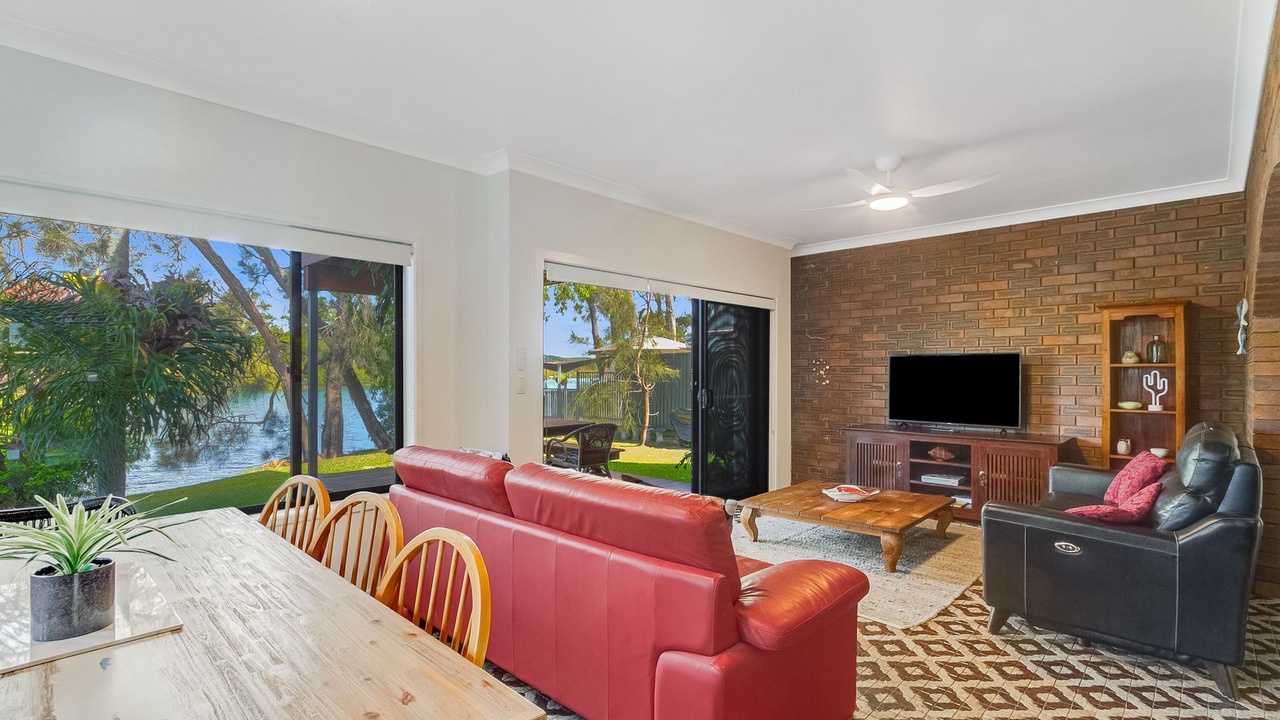 Photo of Livingroom in Currumbin Waters