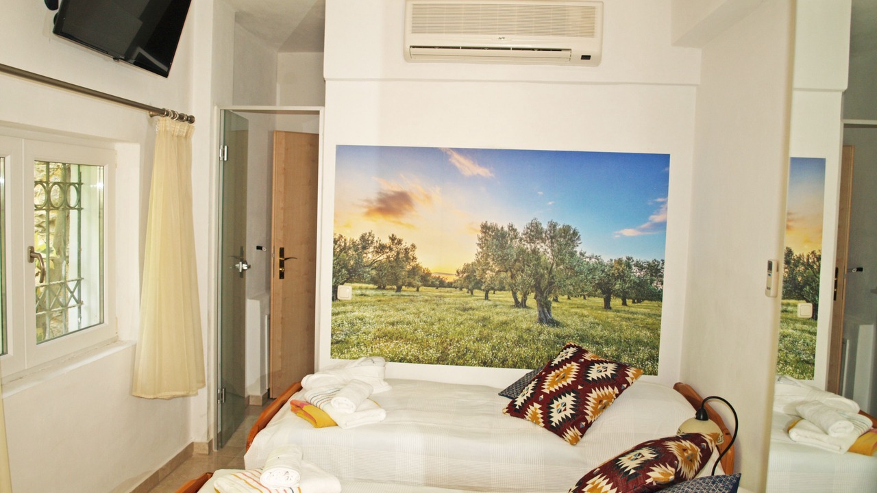 Photo of Bedroom in Plepi