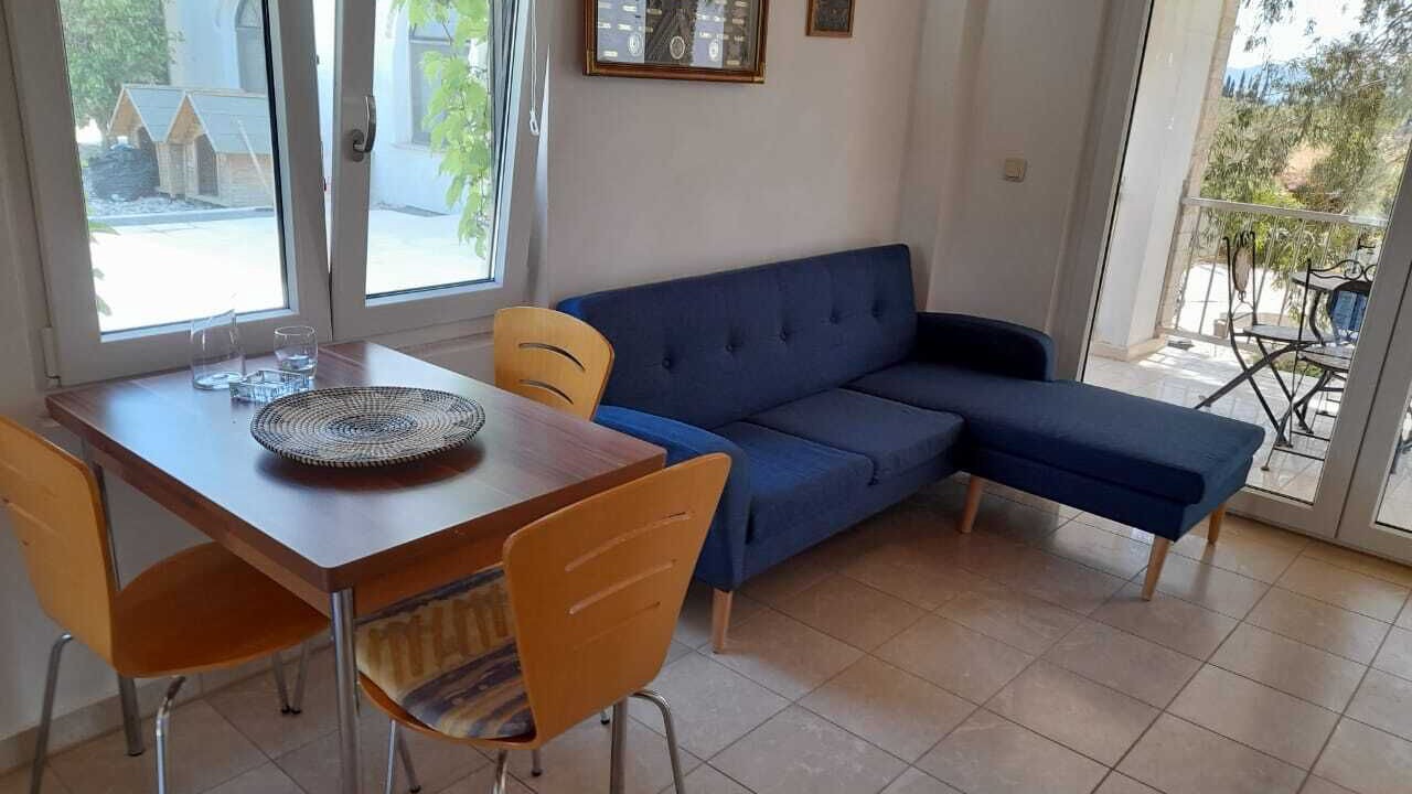 Photo of Livingroom in Plepi