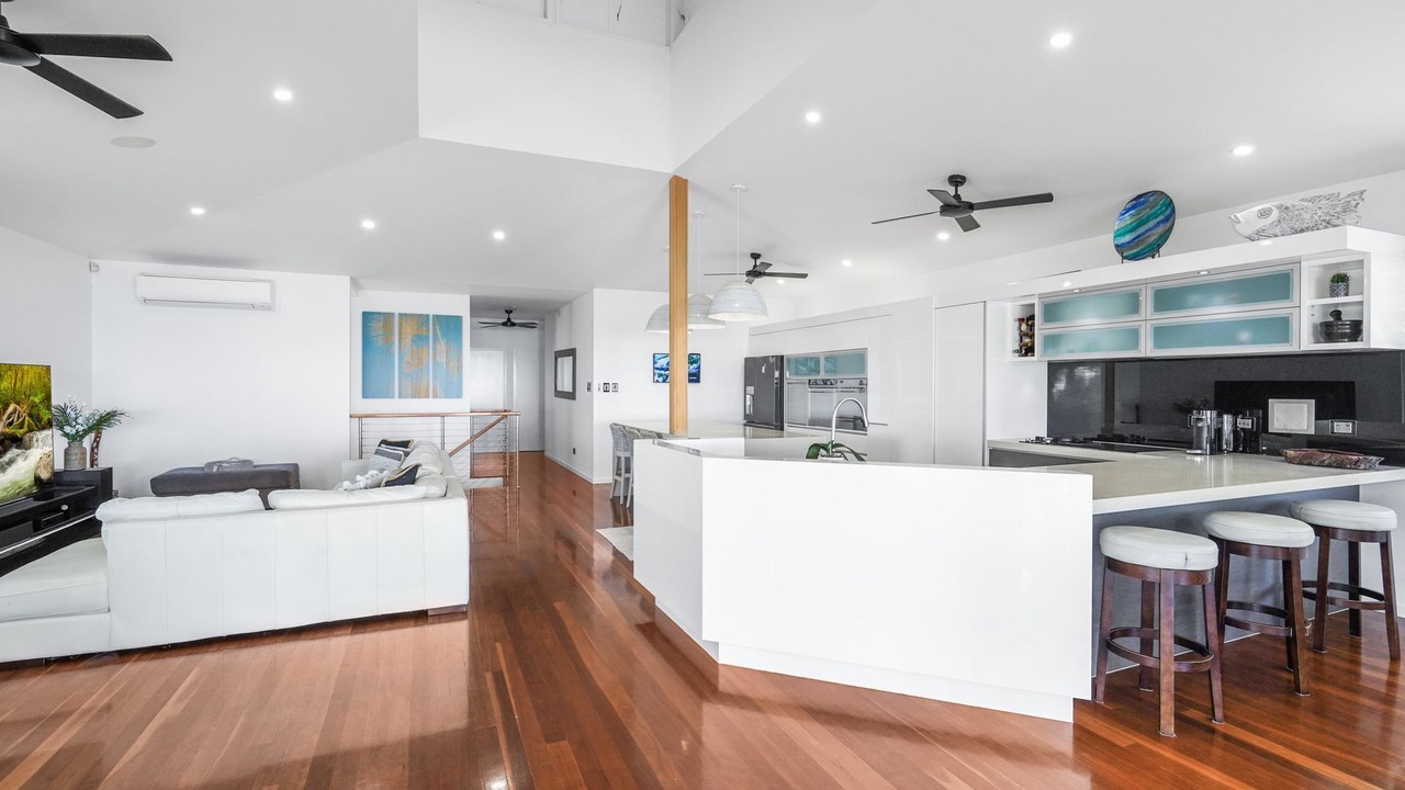 Photo of Livingroom in Clifton Beach