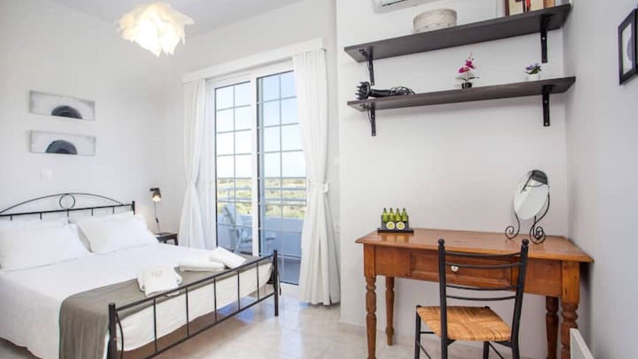 Photo of Bedroom in Kamiros
