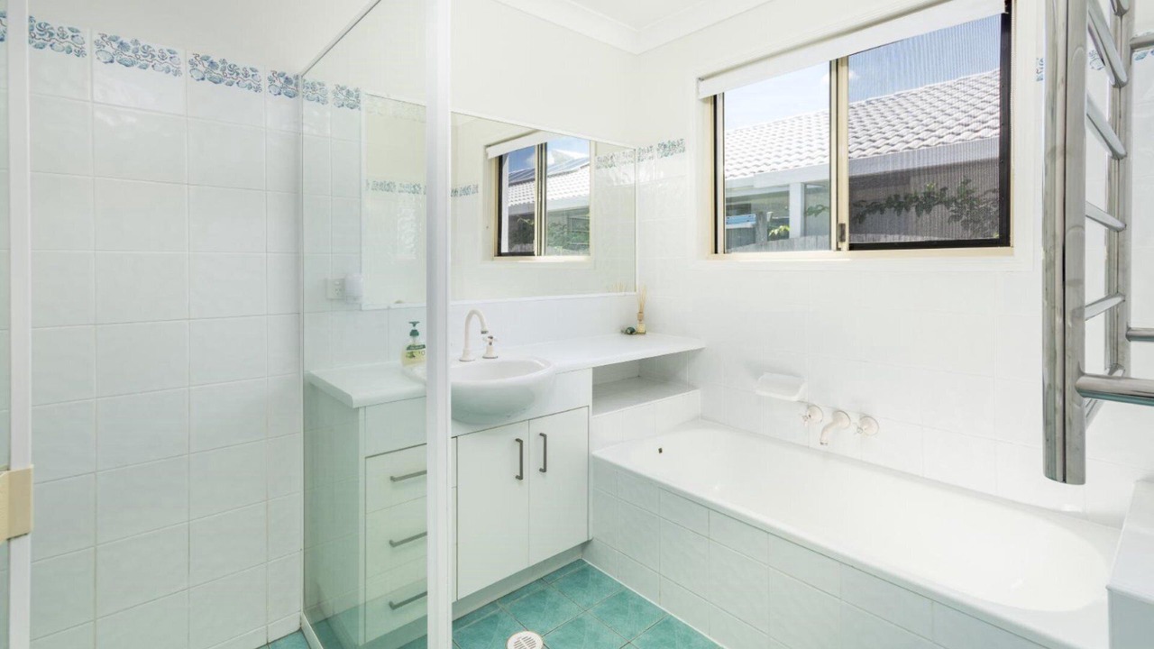 Photo of Bathroom in Banksia Beach