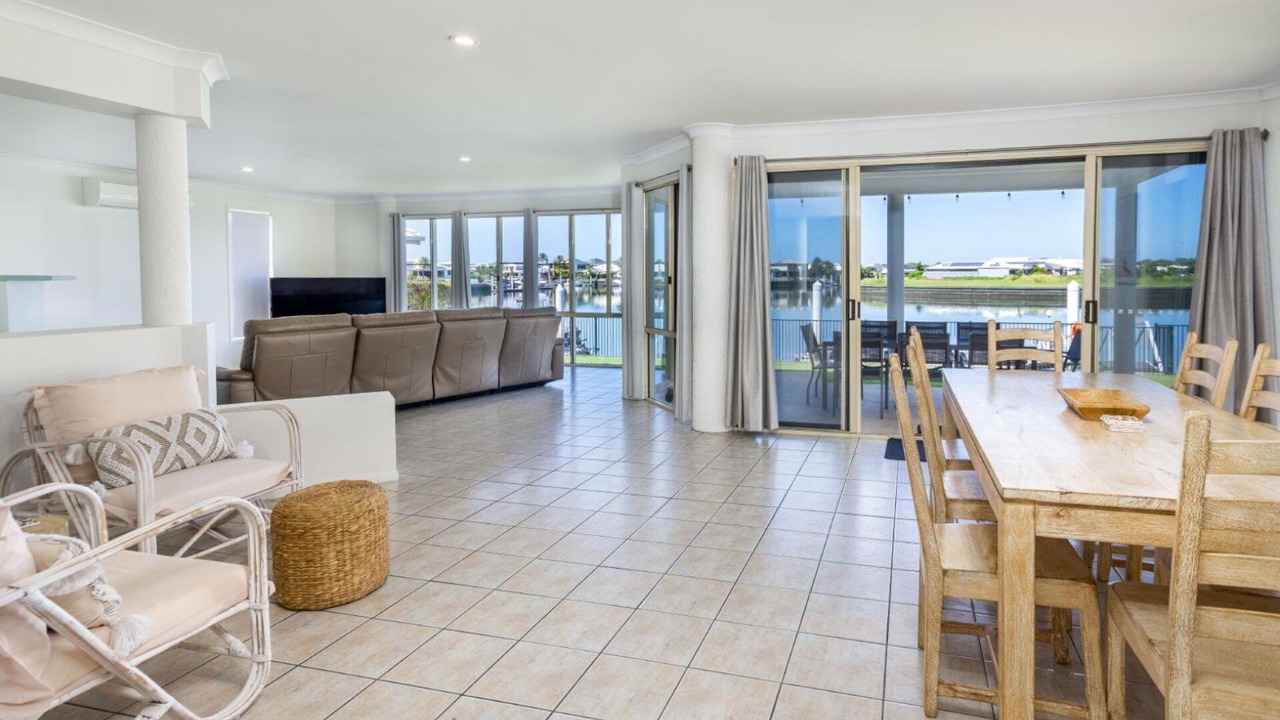 Photo of Livingroom in Banksia Beach