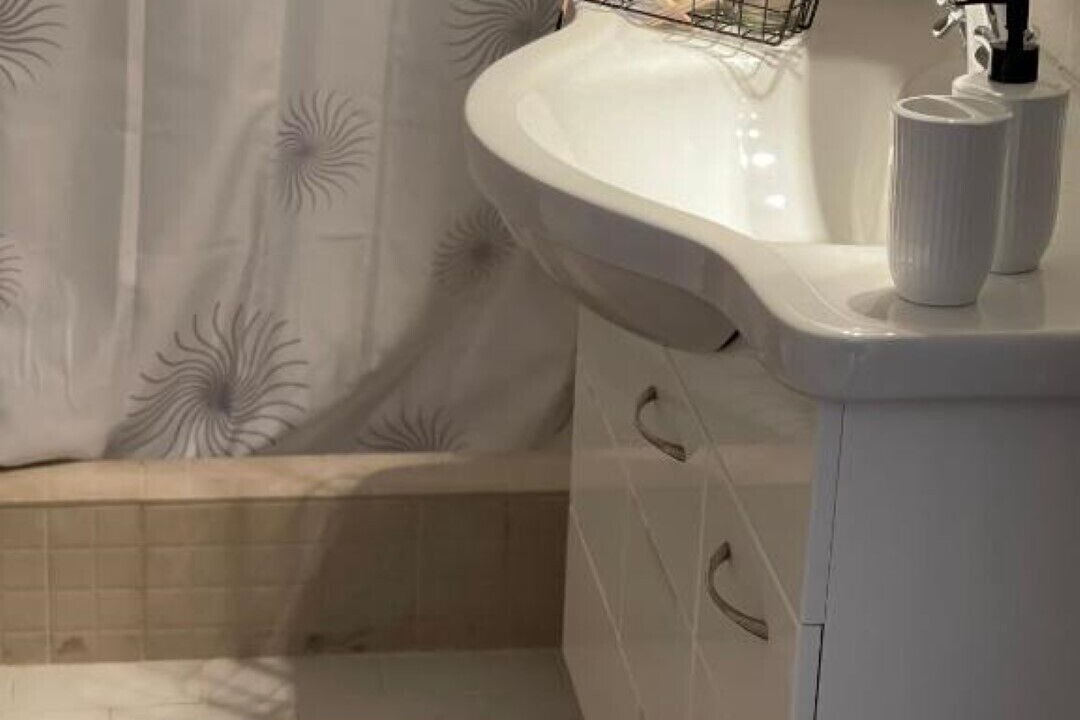 Photo of Bathroom in Lefkandi