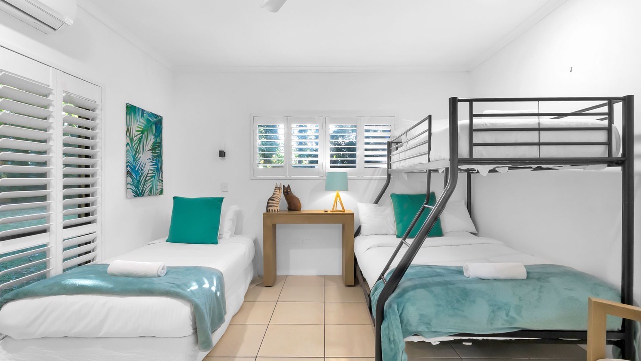 Photo of Bedroom in Trinity Beach