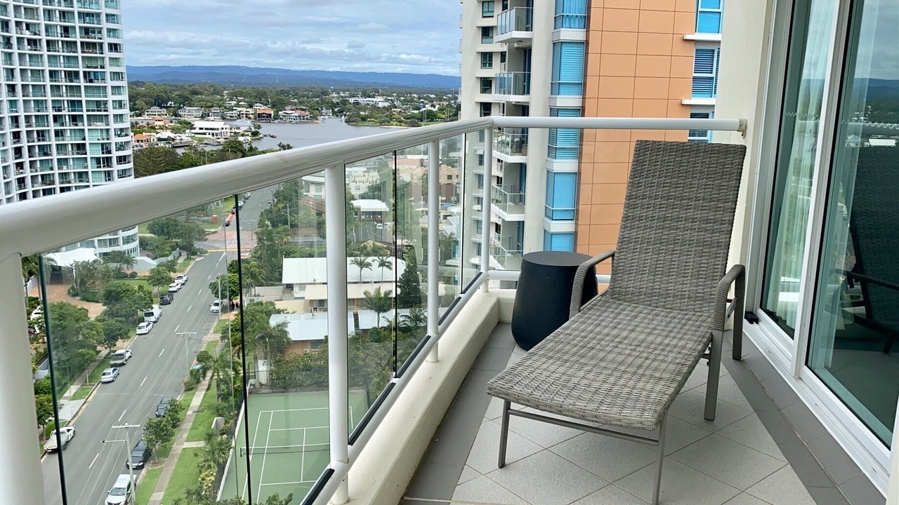 Photo of Patio Balcony in Main Beach