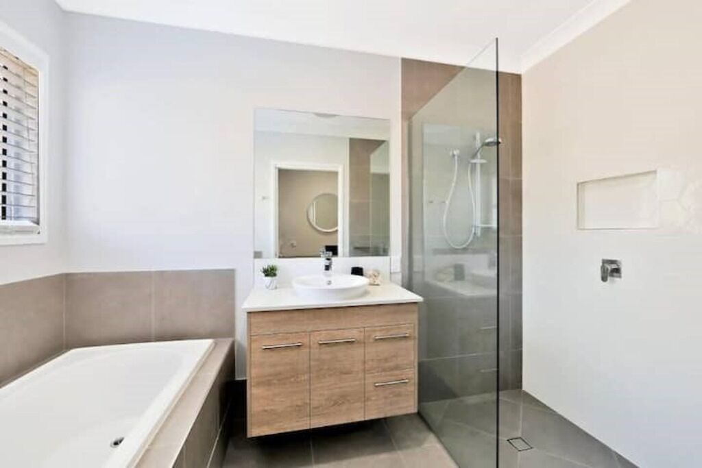 Photo of Bathroom in Point Vernon