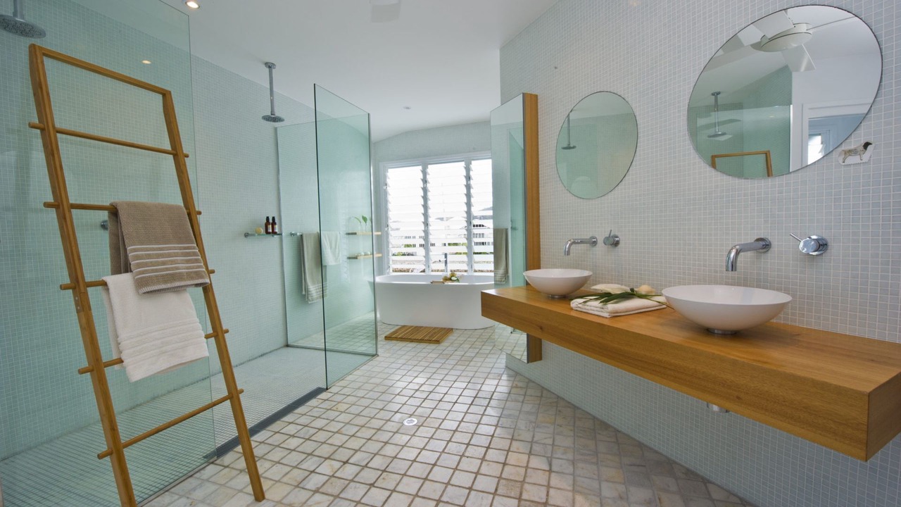 Photo of Bathroom in Nelly Bay