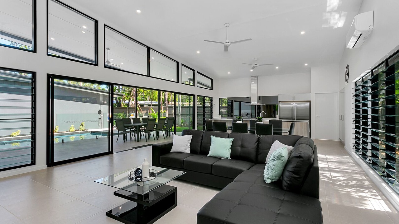Photo of Livingroom in Clifton Beach