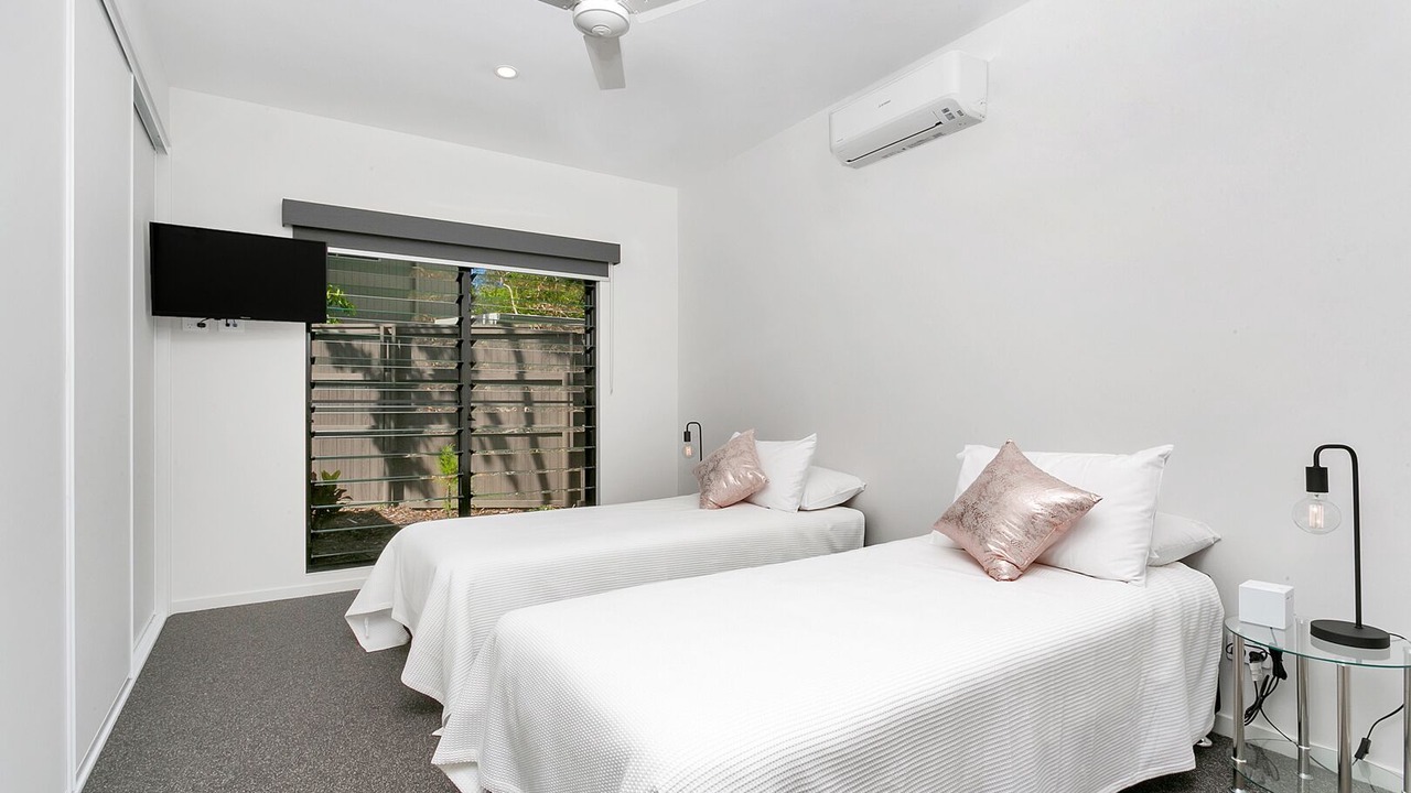 Photo of Bedroom in Clifton Beach