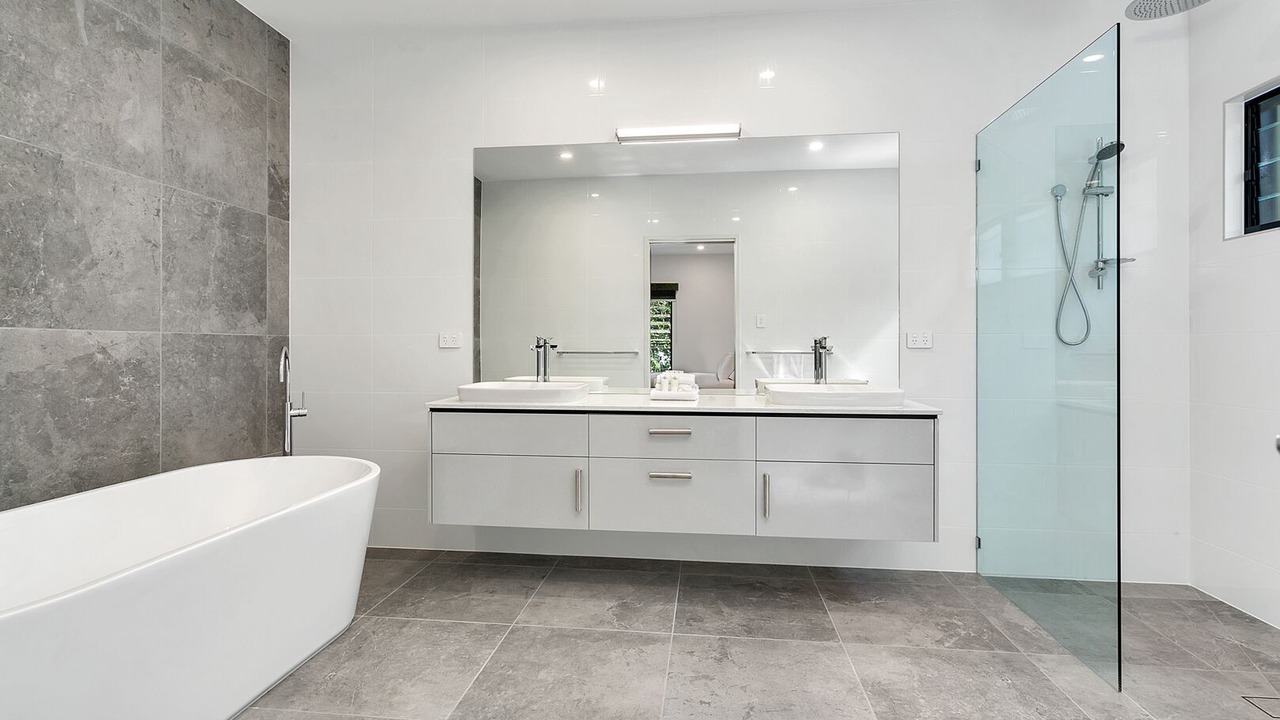 Photo of Bathroom in Clifton Beach