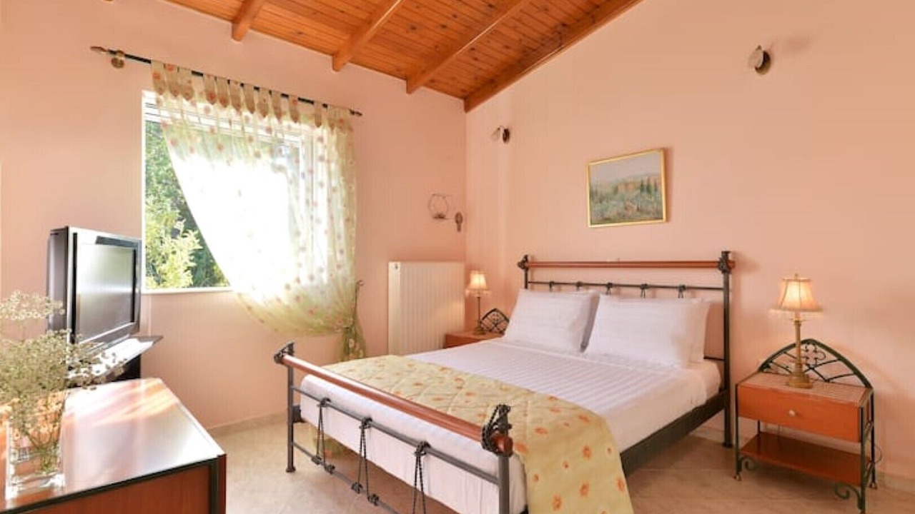 Photo of Bedroom in Spata-Artemida