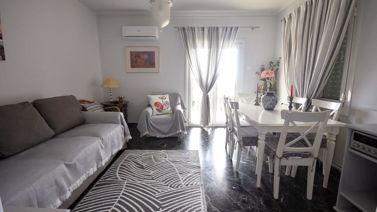 Photo of Livingroom in Kalyvia Thorikou