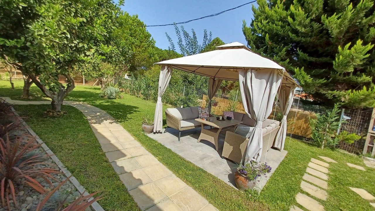 Photo of Patio Balcony in Katakolo