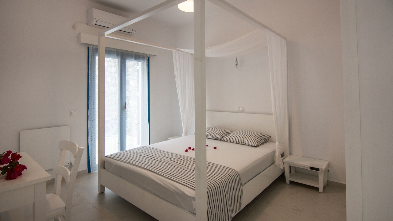Photo of Bedroom in Skiros