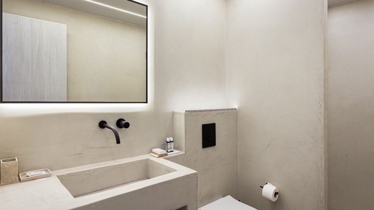 Photo of Bathroom in Saronikos