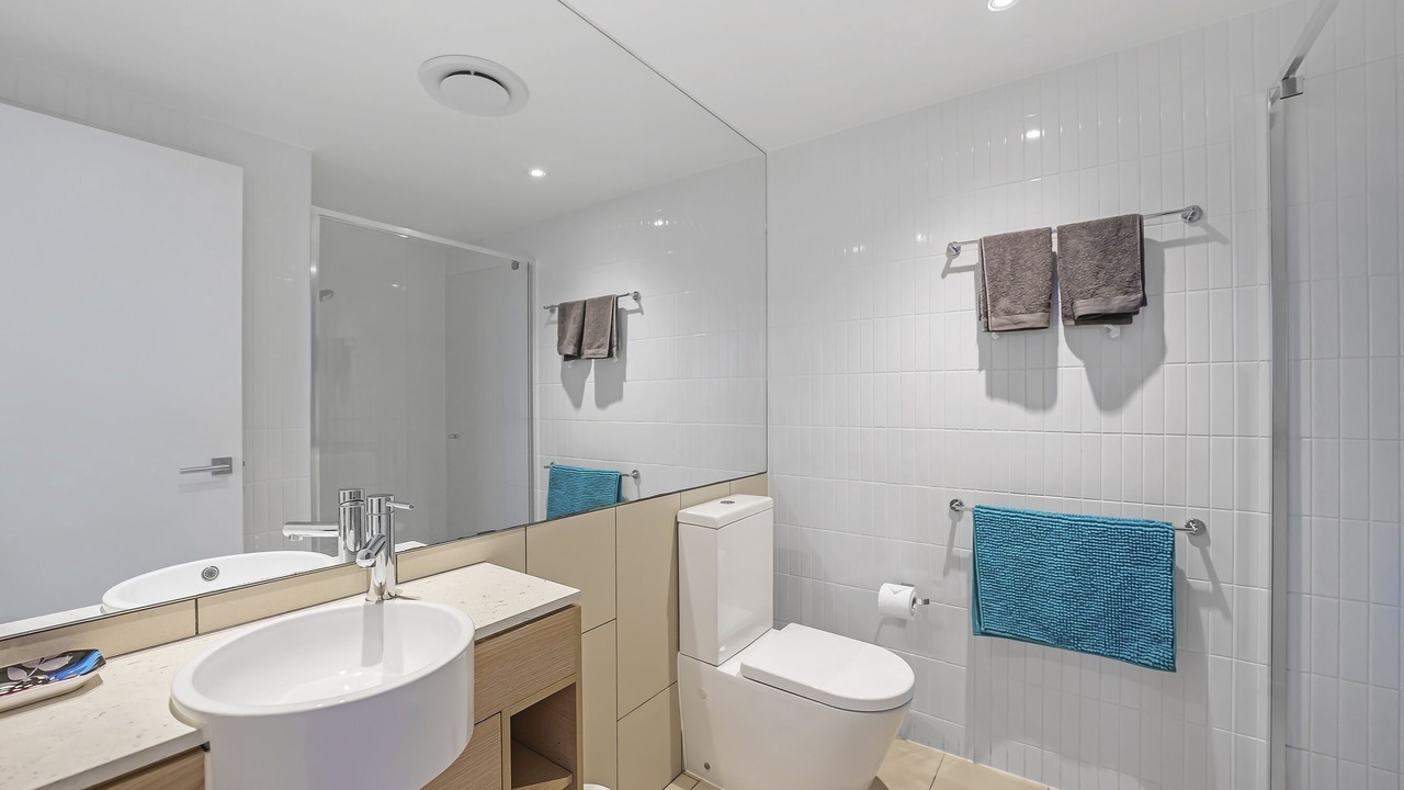 Photo of Bathroom in Broadbeach