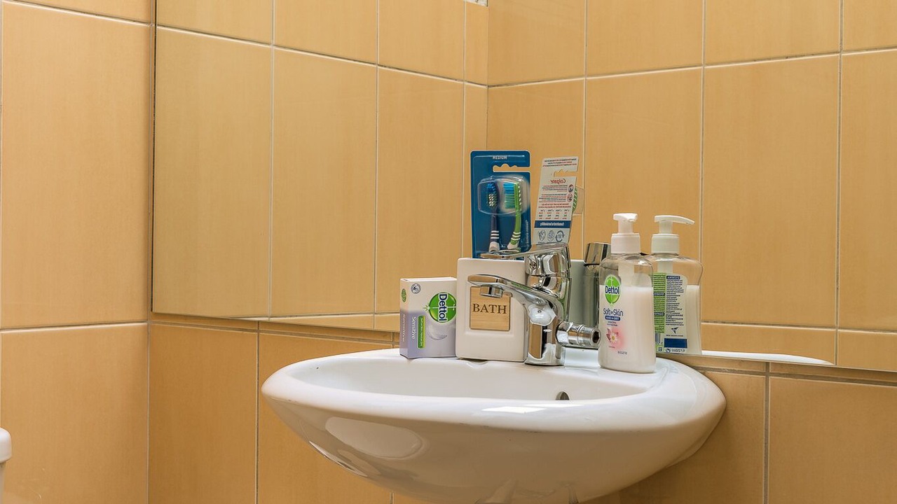 Photo of Bathroom in Mets
