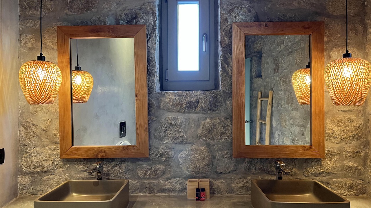 Photo of Bathroom in Faros Armenistis