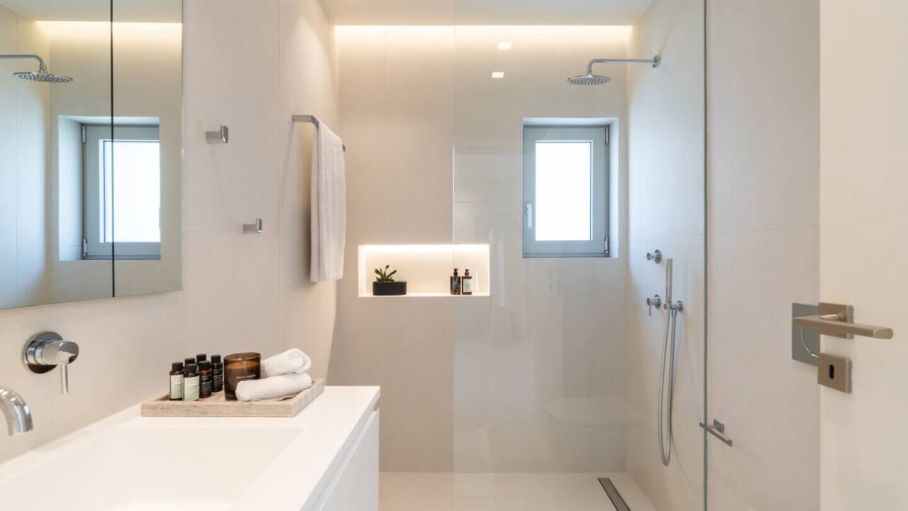 Photo of Bathroom in Varkiza