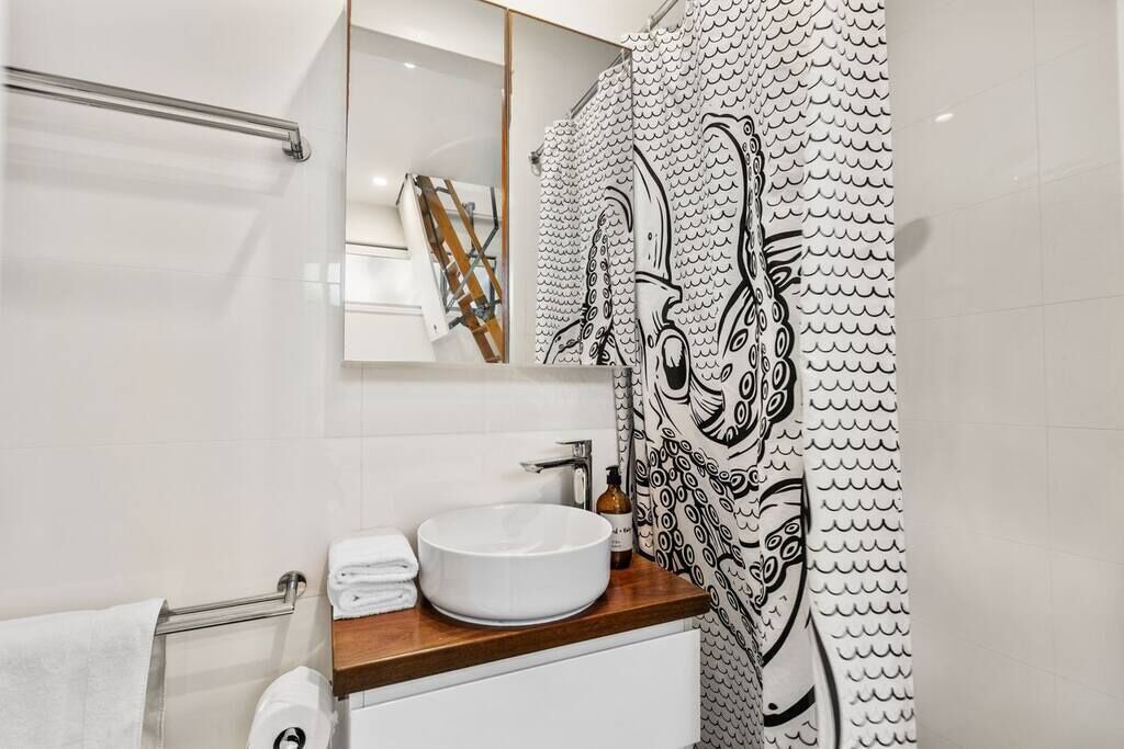 Photo of Bathroom in Currumbin