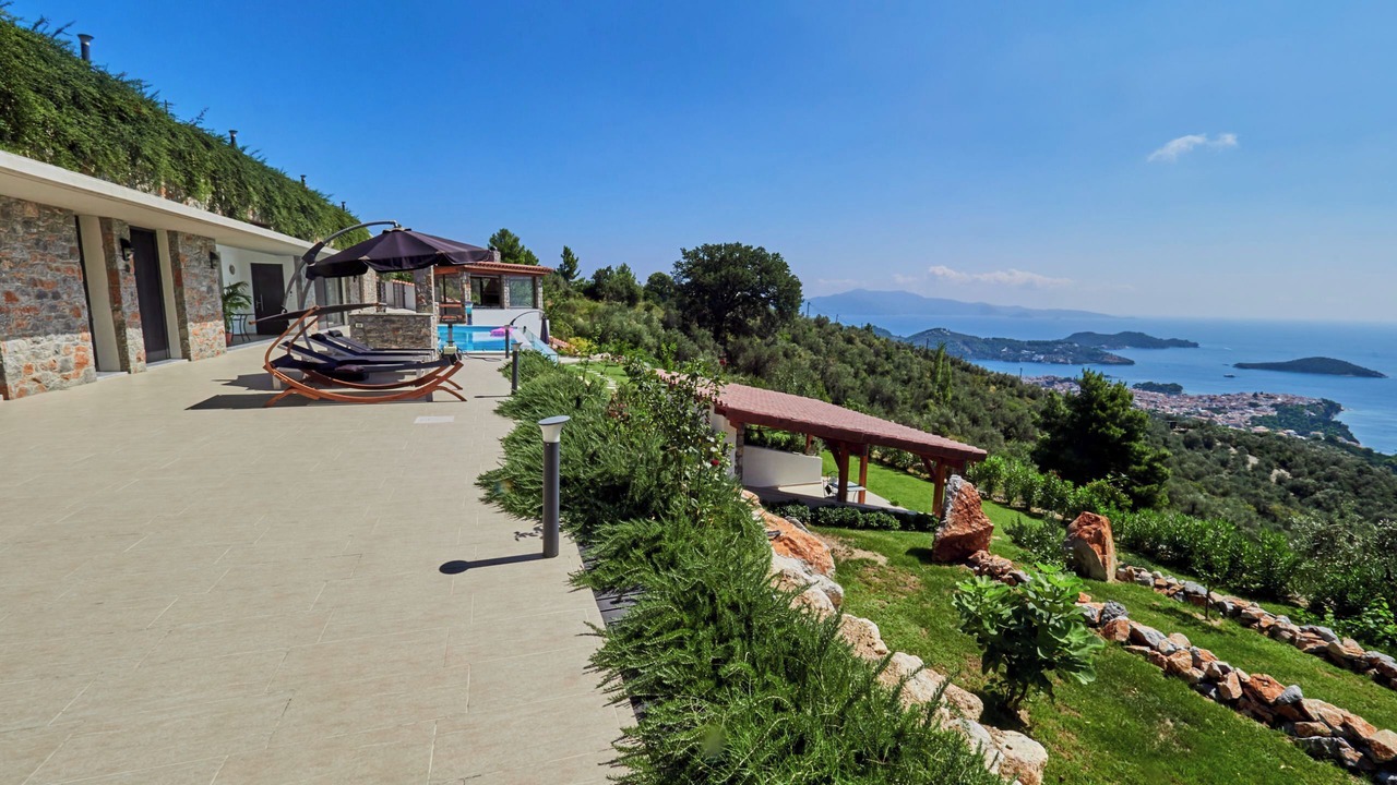 Photo of Patio Balcony in Skiathos Town