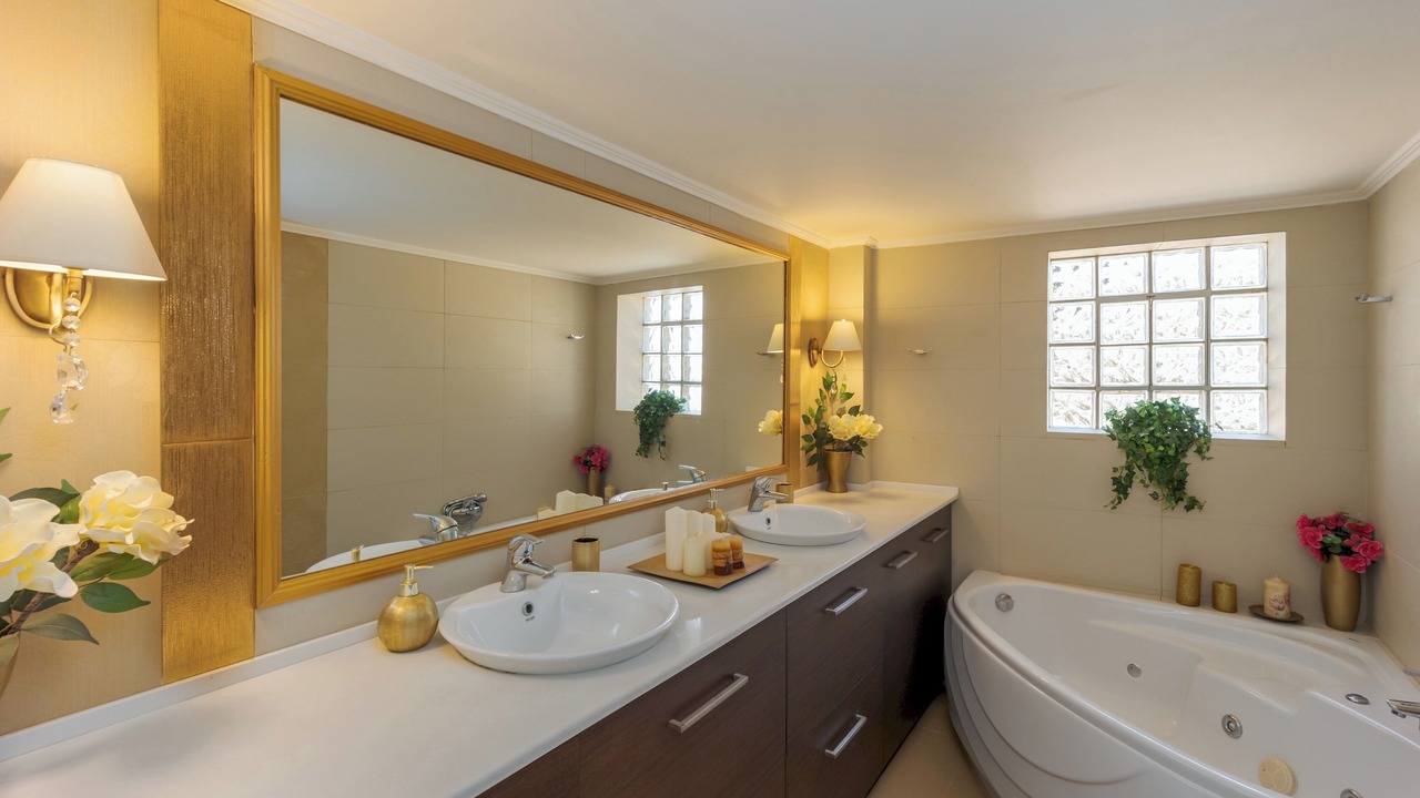 Photo of Bathroom in Rodhia