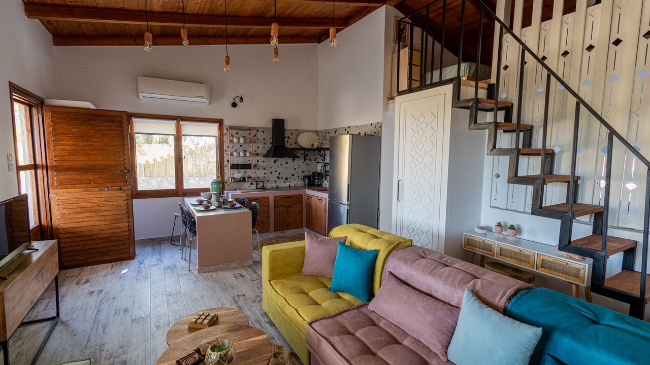 Photo of Livingroom in Aegina Town