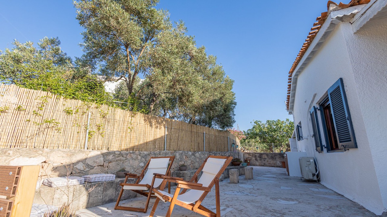 Photo of Patio Balcony in Aegina Town