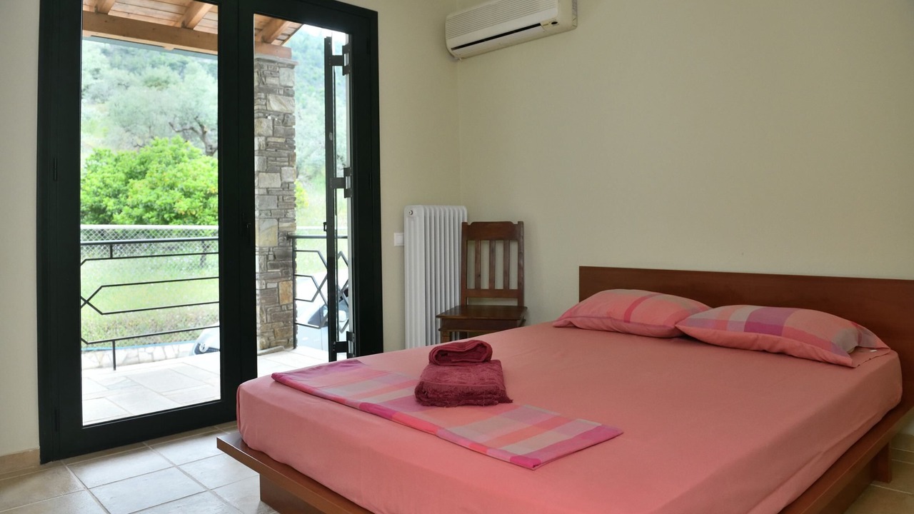 Photo of Bedroom in Zakhloritika