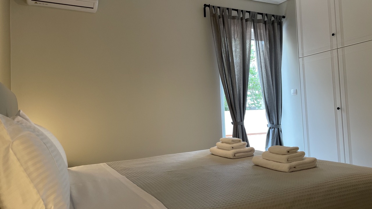 Photo of Bedroom in Neos Kosmos