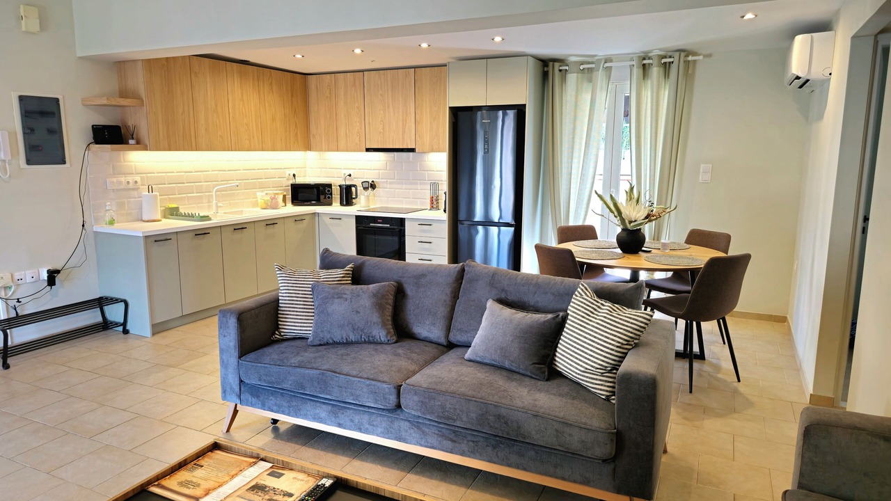 Photo of Livingroom in Neos Kosmos