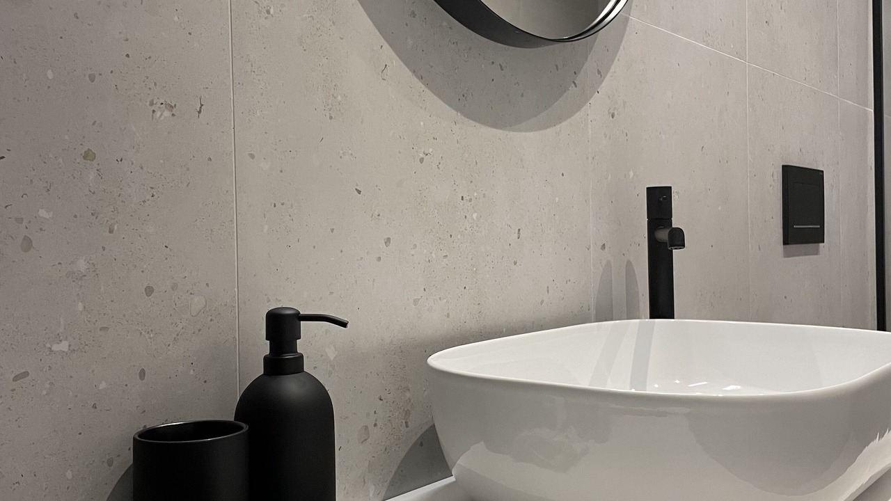 Photo of Bathroom in Neos Kosmos